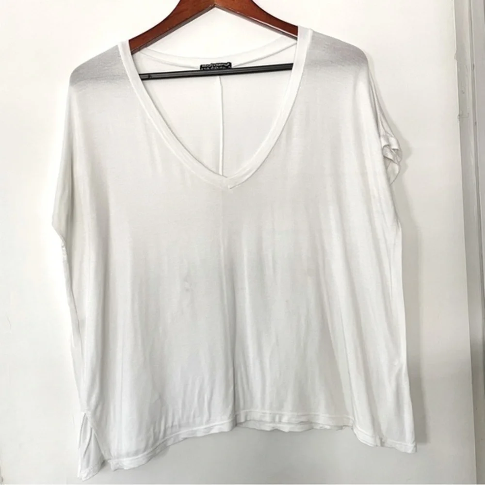 Brandy Melville white t-shirt one size